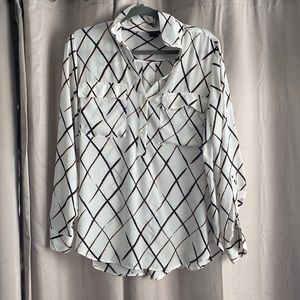 Ann Taylor Factory. Printed Blouse. Size Large.